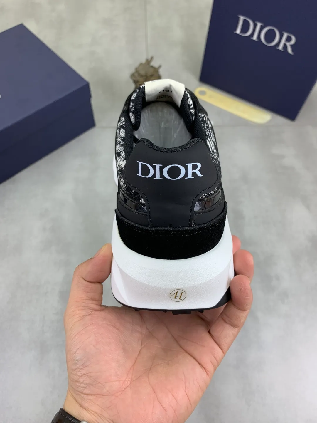 Men's Men's Shoes💰P420💰[New Style]🆘[Dior] 2025 Dior Original Lace-up Low-top Men's Shoes Classic casual shoes🔥This model is the official flagship model, with high quality and made by famous original designers. It is made of high-quality cowhide with original materials➕comfortable and breathable mesh lining➕pigskin insole. The perfect last shape and generous and fashionable design have attracted many consumers. Suitable for drivers to drive🚗. What you want is the best quality in the market. Color 4️⃣Code number: 38--44 (45 customized)